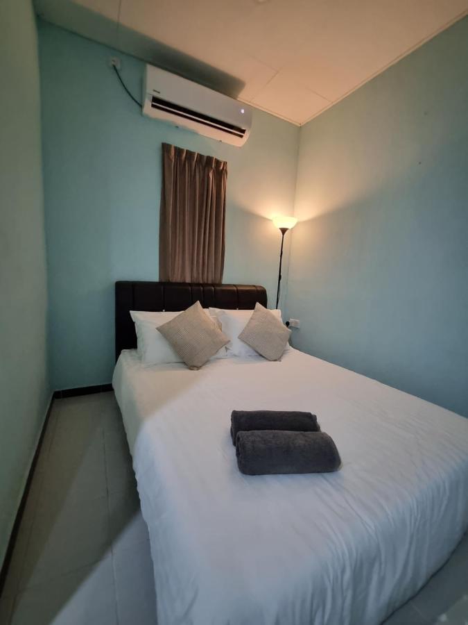 Seven Stones Langkawi Bed & Breakfast Pantai Cenang  Exterior photo