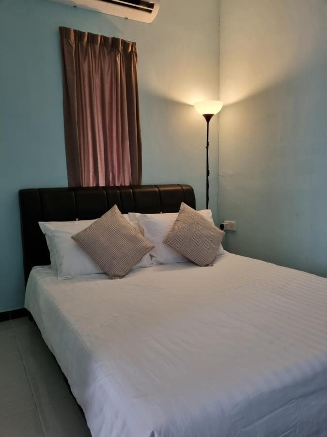 Seven Stones Langkawi Bed & Breakfast Pantai Cenang  Exterior photo